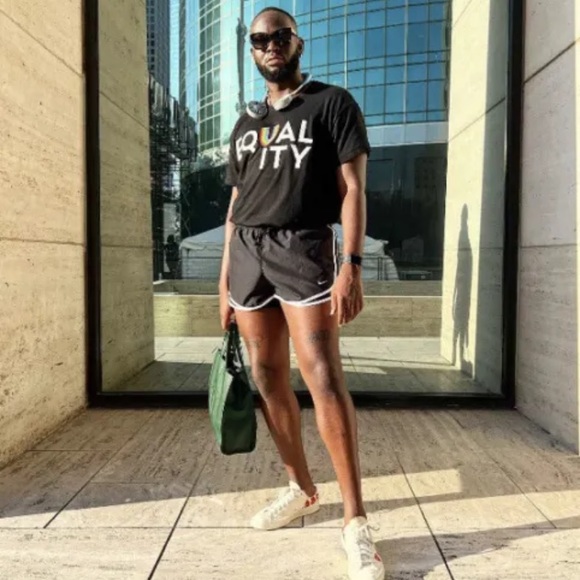 NEW GAY PRIDE EQUALITY BLACK T-SHIRT LGBTQIA RAINBOW UNISEX TEE PRIDE PARADE - Picture 6 of 7